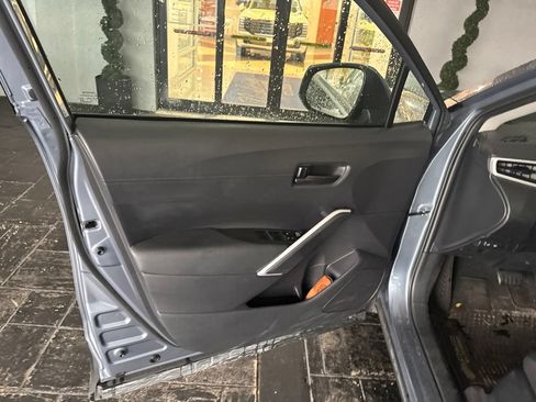 Used 2024 Toyota Corolla Cross LE FWD image 20