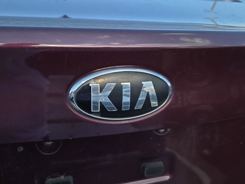 Used 2017 Kia Forte LX FWD image 5