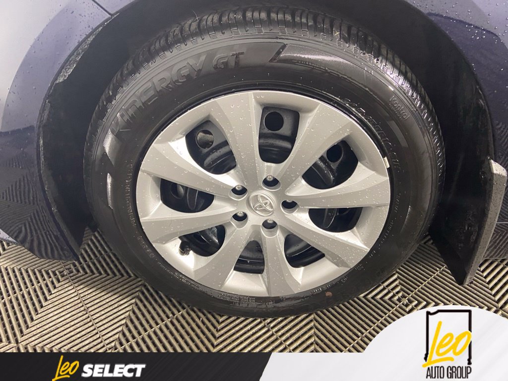 Used 2025 Toyota Corolla LE FWD image 23
