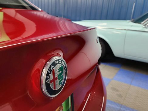 Used 2017 Alfa Romeo Giulia Ti image 57