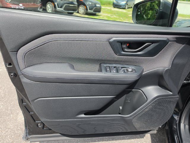 Used 2025 Subaru Forester Premium AWD/4WD image 17