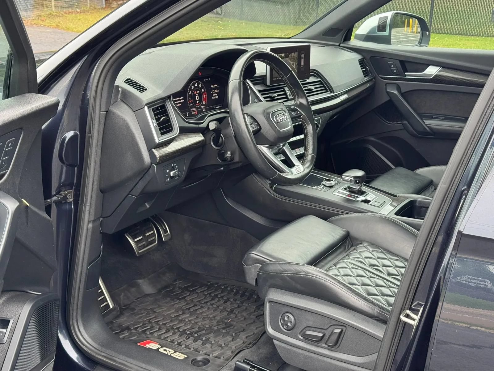 Used 2018 Audi SQ5 Premium Plus w/ Navigation Package AWD/4WD image 13