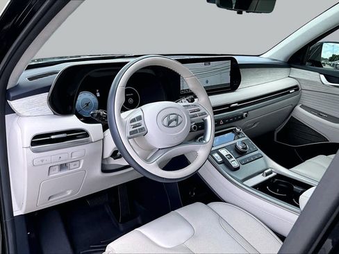 Used 2024 Hyundai Palisade Calligraphy FWD image 16