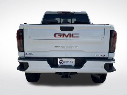 Used 2024 GMC Sierra 2500 AT4 w/ Max Trailering Package AWD/4WD image 6