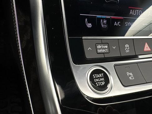 Certified 2023 Audi Q8 Premium Plus w/ Premium Plus Package AWD/4WD image 40