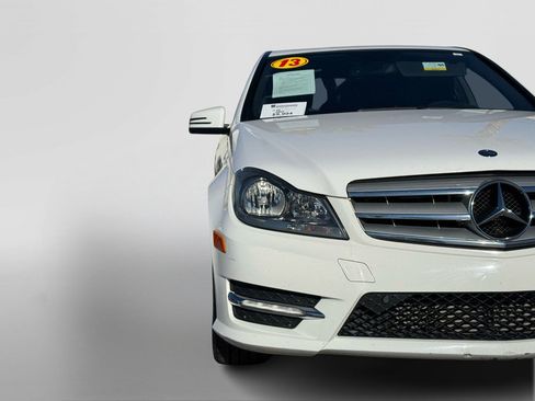 Used 2013 Mercedes-Benz C 250 Luxury image 11