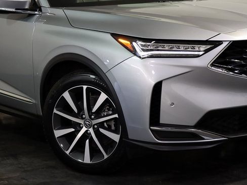 Used 2026 Acura MDX w/ Technology Package image 8