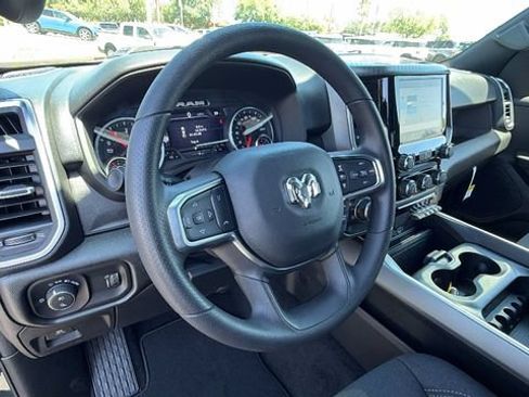 New 2026 RAM 1500 Express AWD/4WD image 31
