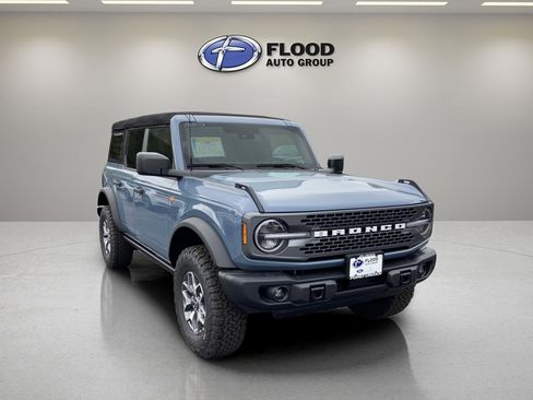 New 2025 Ford Bronco Badlands image 1