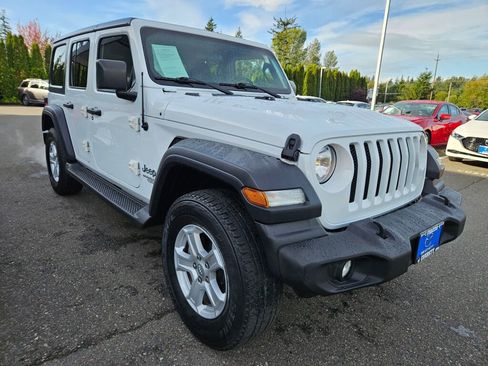 Used 2020 Jeep Wrangler Unlimited Sport w/ Technology Group image 3