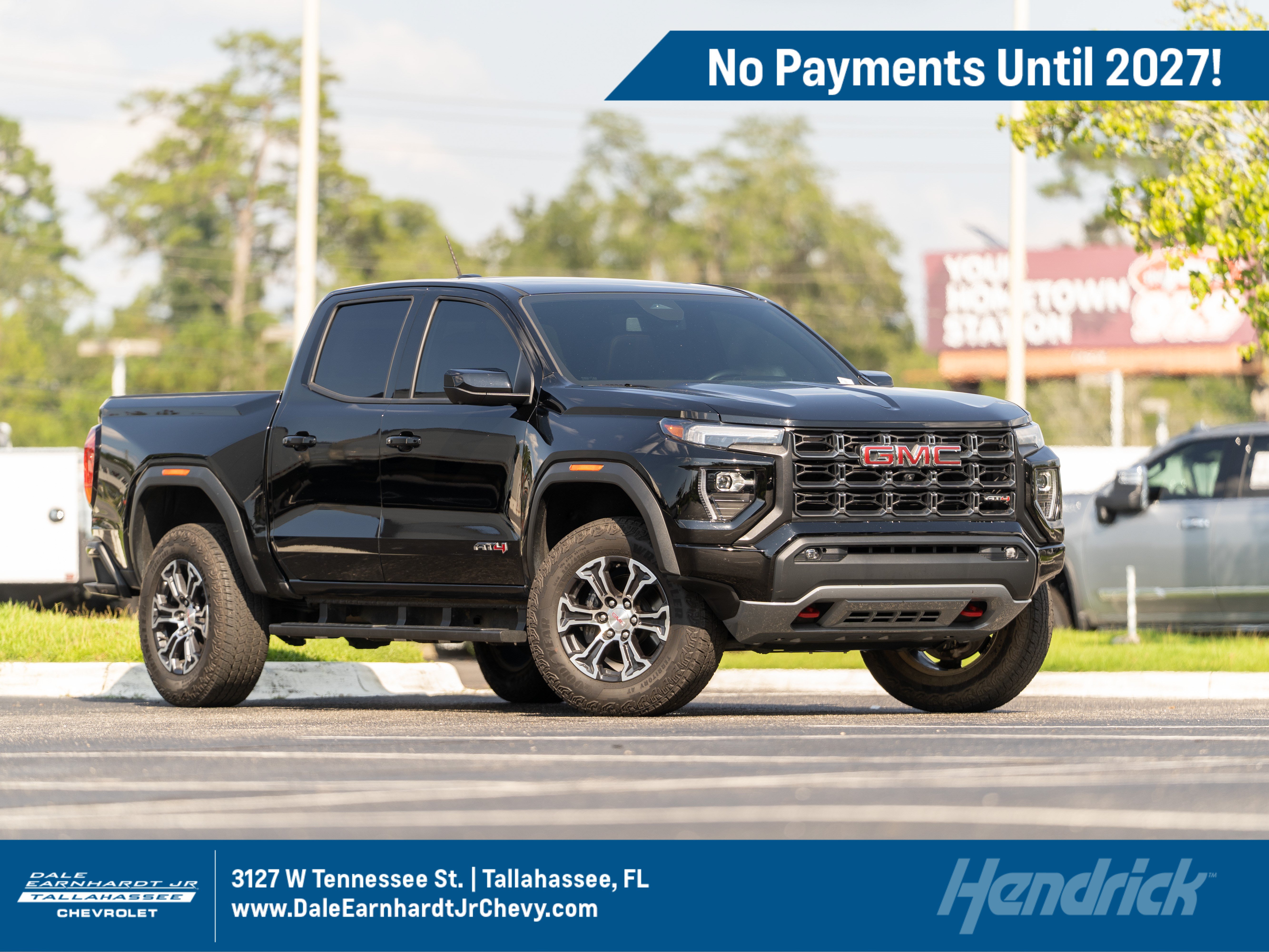 Used 2025 GMC Canyon AT4 w/ Technology Plus Package AWD/4WD image 1