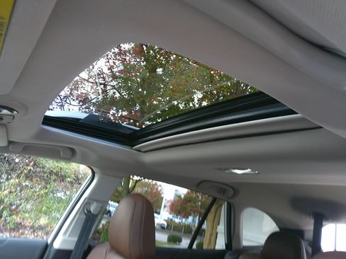 Used 2022 Subaru Outback Touring XT image 27