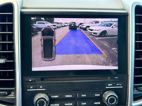 Used 2017 Porsche Cayenne S image 14