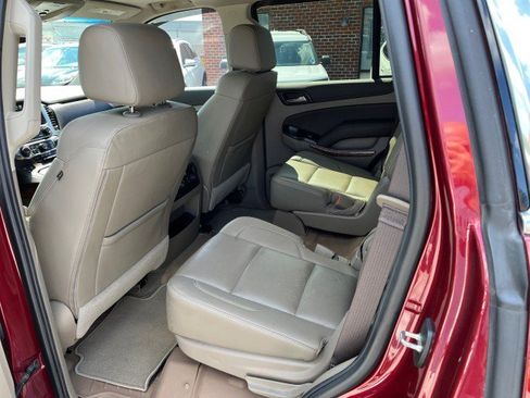 Used 2019 Chevrolet Tahoe Premier RWD image 15