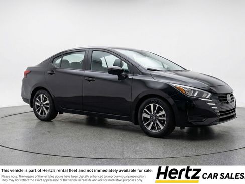 Used 2025 Nissan Versa SV image 1