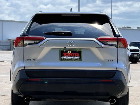 Used 2024 Toyota RAV4 XLE FWD image 5