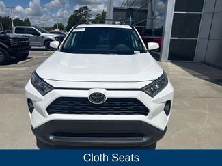 Used 2020 Toyota RAV4 XLE w/ Convenience Package FWD video 2