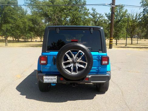 Used 2024 Jeep Wrangler Unlimited w/ Convenience Group image 6