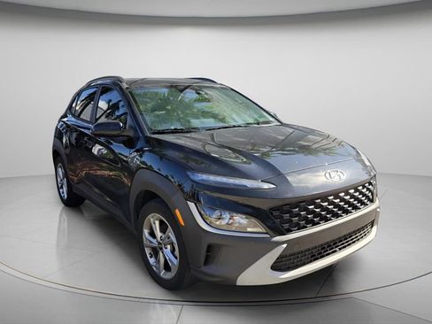Used 2023 Hyundai Kona SEL FWD image 4