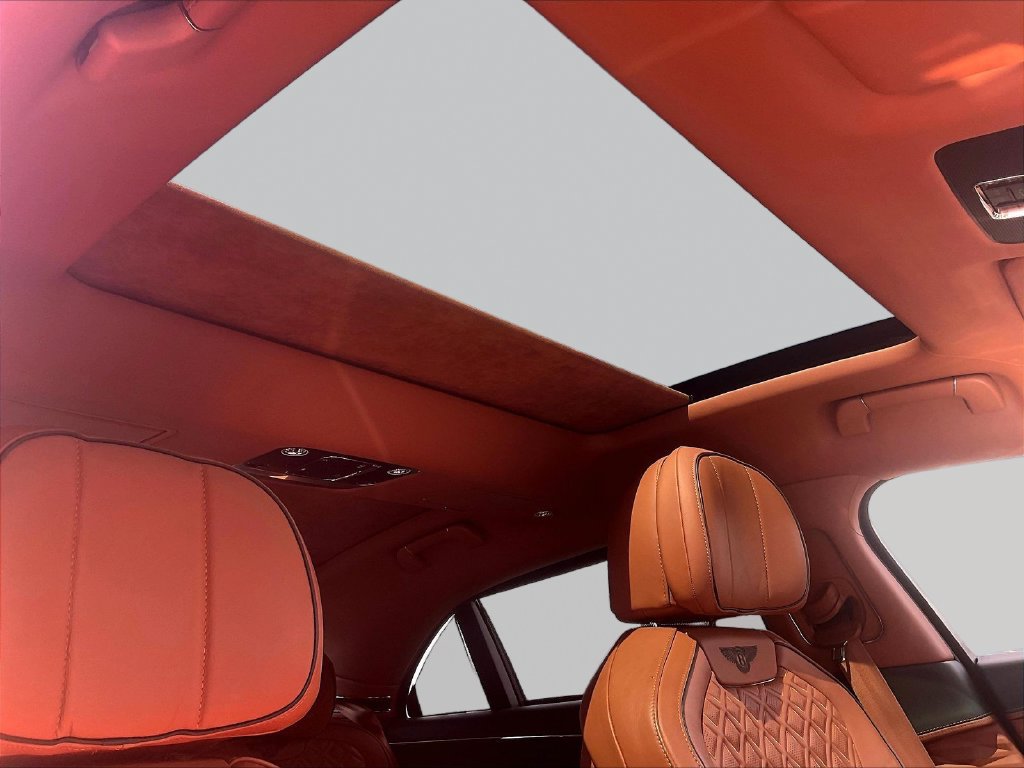 Used 2022 Bentley Flying Spur V8 AWD/4WD image 27