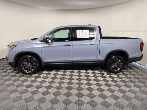 Used 2023 Honda Ridgeline Sport image 3