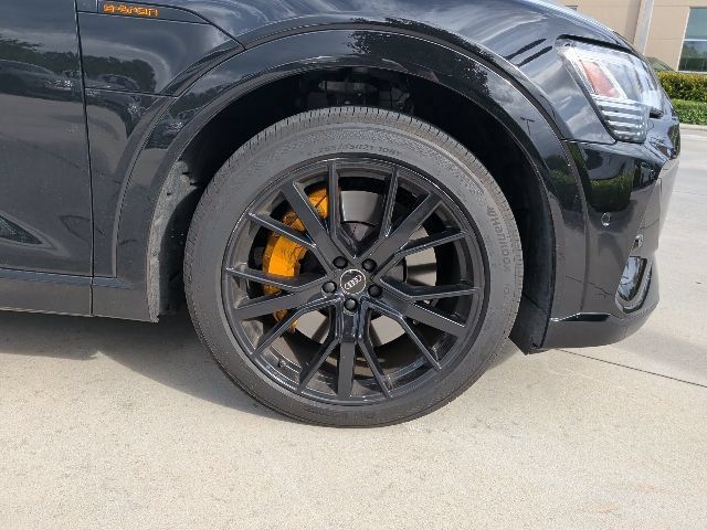Used 2023 Audi e-tron Chronos AWD/4WD image 5