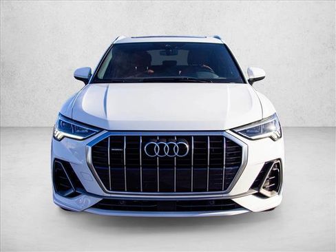Used 2021 Audi Q3 2.0T Premium Plus w/ Premium Plus Package image 2