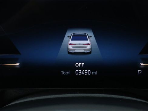 Used 2024 BMW i7 eDrive50 image 13