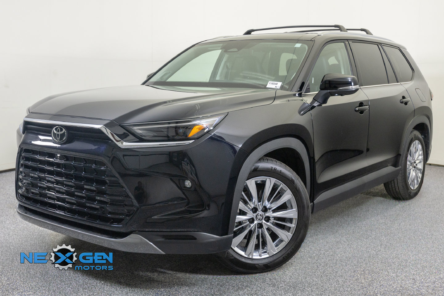 Used 2026 Toyota Grand Highlander AWD image 11