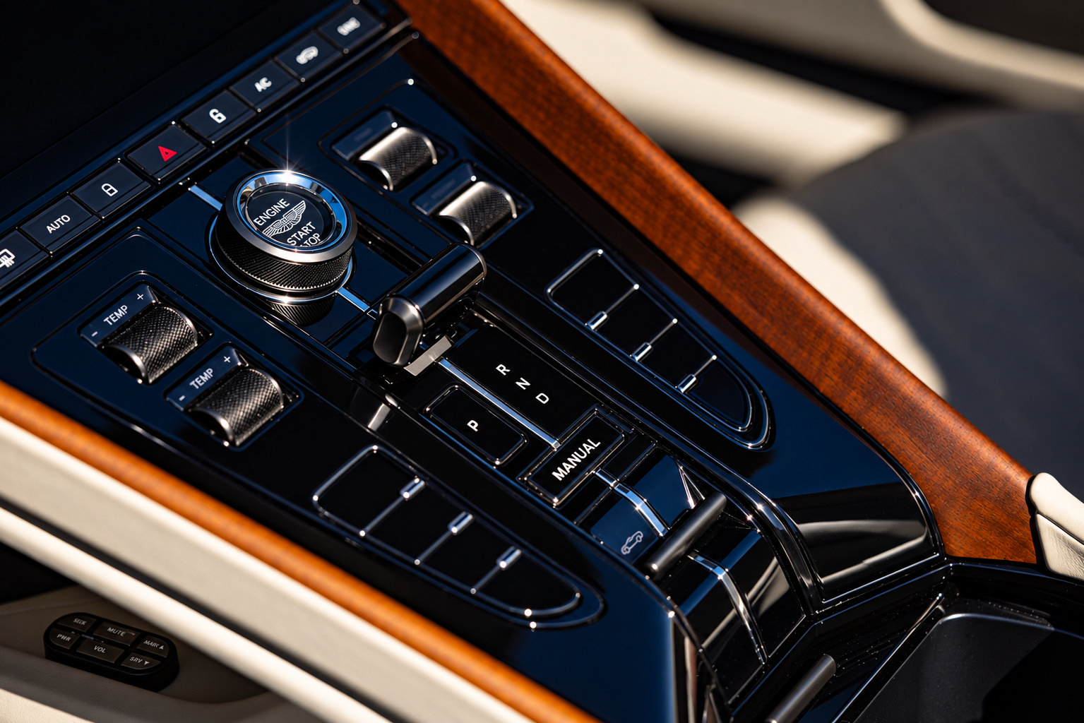 Used 2024 Aston Martin DB12 Convertible RWD image 25