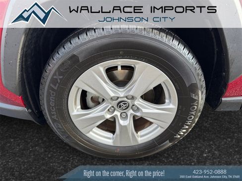 Used 2019 Toyota RAV4 XLE image 9