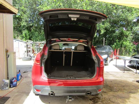 Used 2018 Jaguar F-PACE Premium AWD/4WD image 7