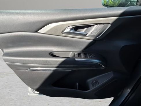 Used 2024 Chevrolet Traverse LT FWD image 18