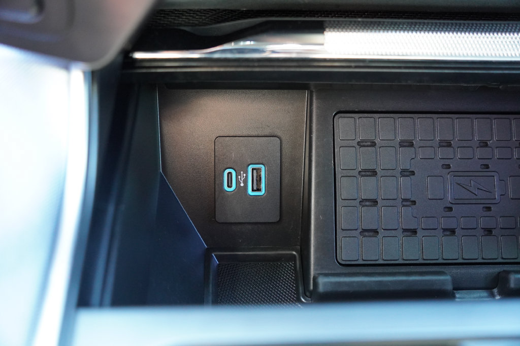 Used 2023 Ford F150 Raptor w/ Blue Interior Package AWD/4WD image 32