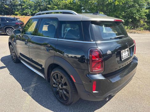 Used 2024 MINI Cooper Countryman S FWD image 8