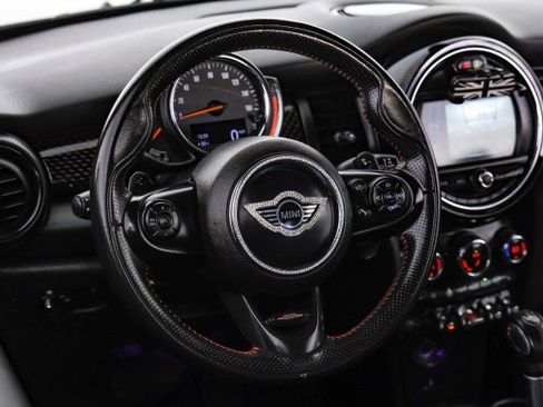 Used 2019 MINI Cooper S image 13