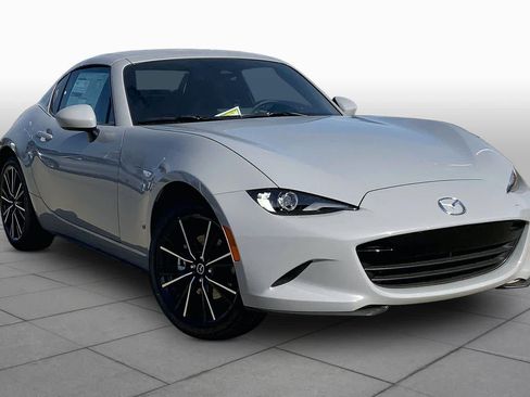 New 2026 MAZDA MX-5 Miata RF Grand Touring RWD image 2