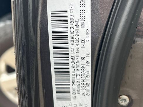 Used 2015 RAM 3500 Big Horn image 24