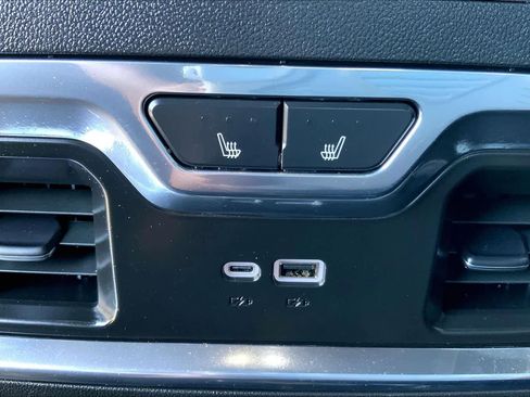 Used 2024 Chevrolet Silverado 1500 High Country w/ Z71 Off-Road Package image 36