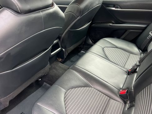 Certified 2022 Toyota Camry SE FWD image 4