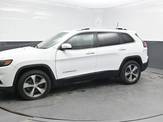 Used 2019 Jeep Cherokee Limited w/ Trailer Tow Group AWD/4WD image 3