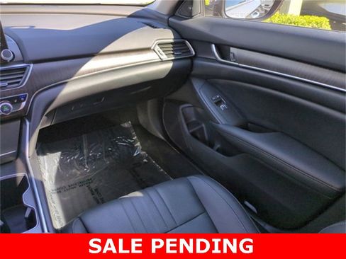Used 2021 Honda Accord Touring image 15