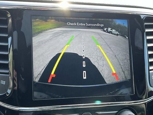 Used 2021 Jeep Grand Cherokee Limited image 34