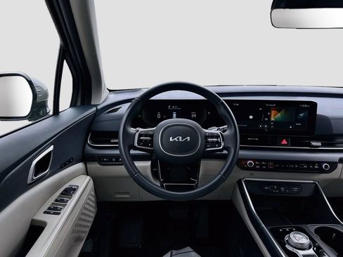 Certified 2026 Kia Carnival EX FWD image 25
