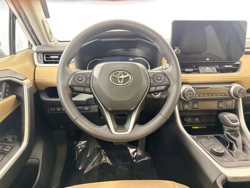 Certified 2023 Toyota RAV4 XLE Premium image 34