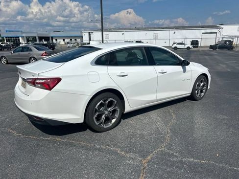 Used 2022 Chevrolet Malibu LT FWD image 4