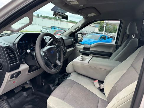 Used 2016 Ford F150 XL w/ Equipment Group 101A Mid AWD/4WD image 11