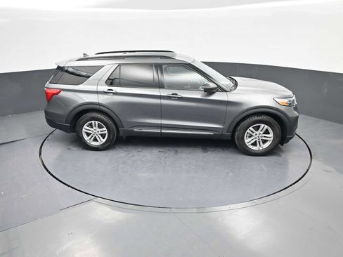 Used 2023 Ford Explorer XLT w/ Equipment Group 202A image 32