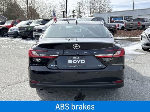 Used 2025 Toyota Camry LE image 8