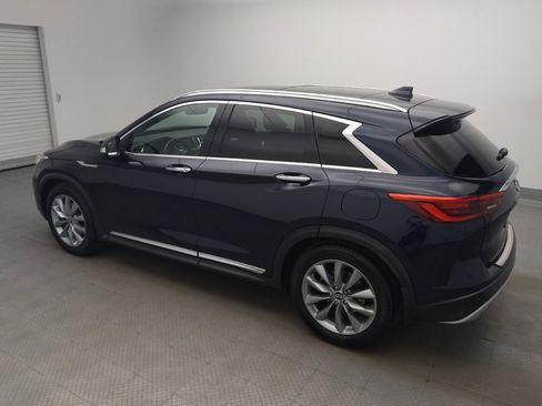 Used 2019 INFINITI QX50 Luxe w/ Navigation Package FWD image 3